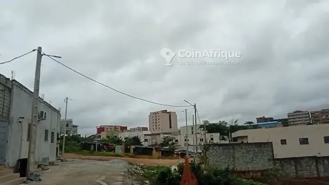 Terrain 500 m² — Angré Djorobité 1