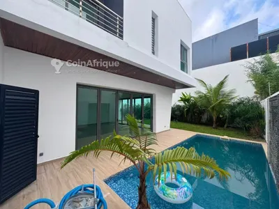 Villa duplex 6 pièces avec piscine — Cocody Riviera 4