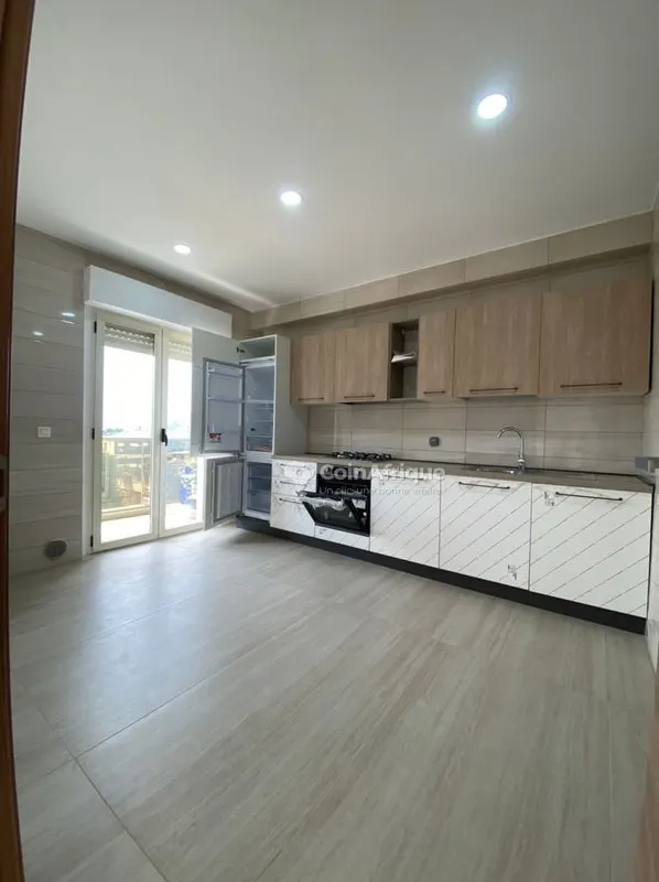 Appartement 4 pièces avec ascenseur — Riviera 2