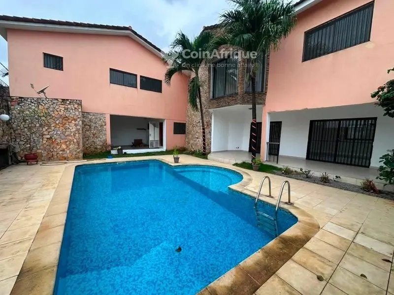 Villa duplex 5 pièces avec piscine — Cocody Riviera